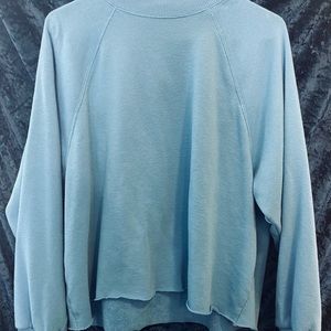 American Eagle Light blue crop pullover